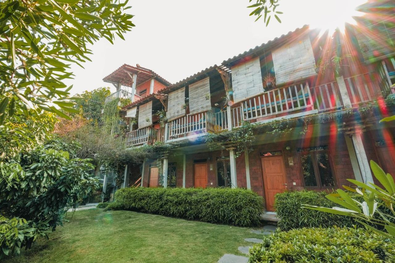 Djajanti House Acomodação com café da manhã Semarang Exterior foto
