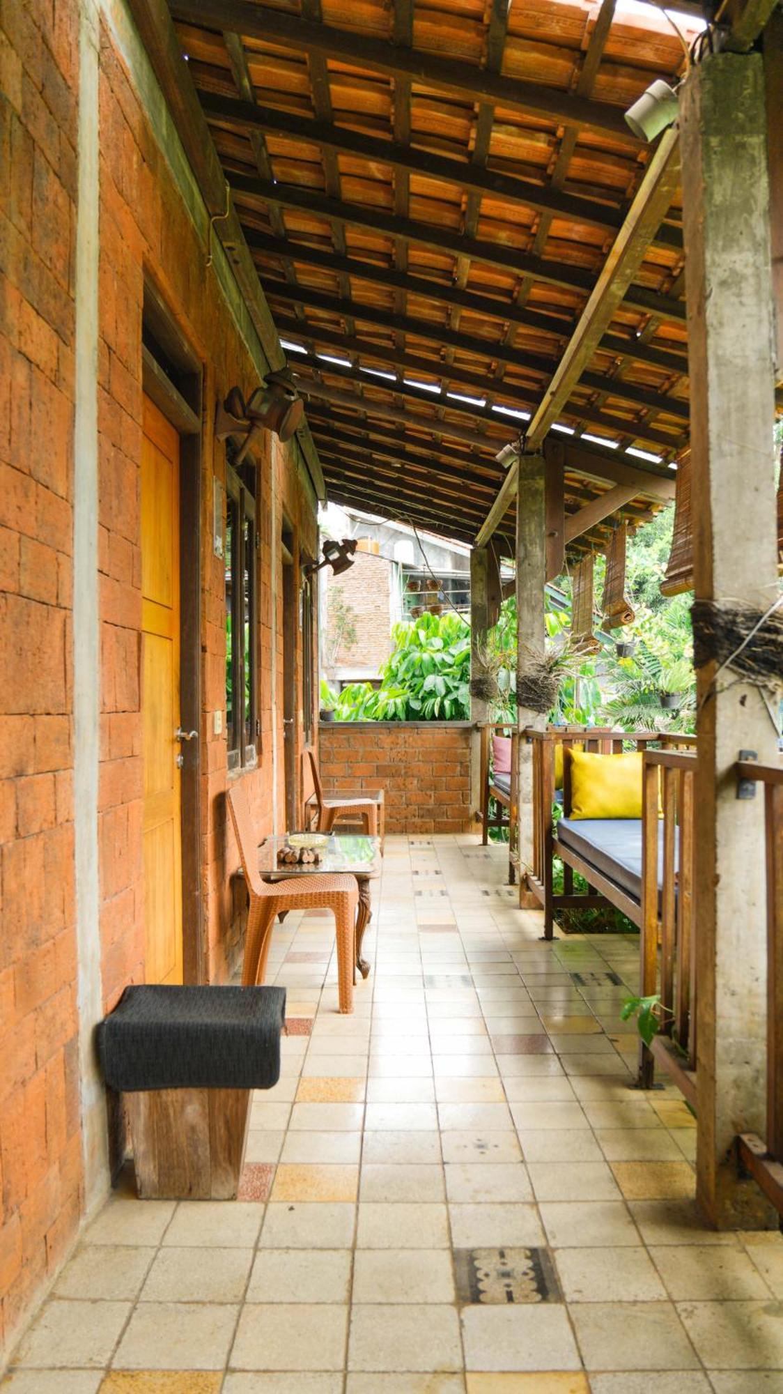 Djajanti House Acomodação com café da manhã Semarang Exterior foto
